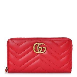GUCCI - AUTHENTIC Calfskin Leather GG Marmont Zip Around Wallet Hibiscus Red